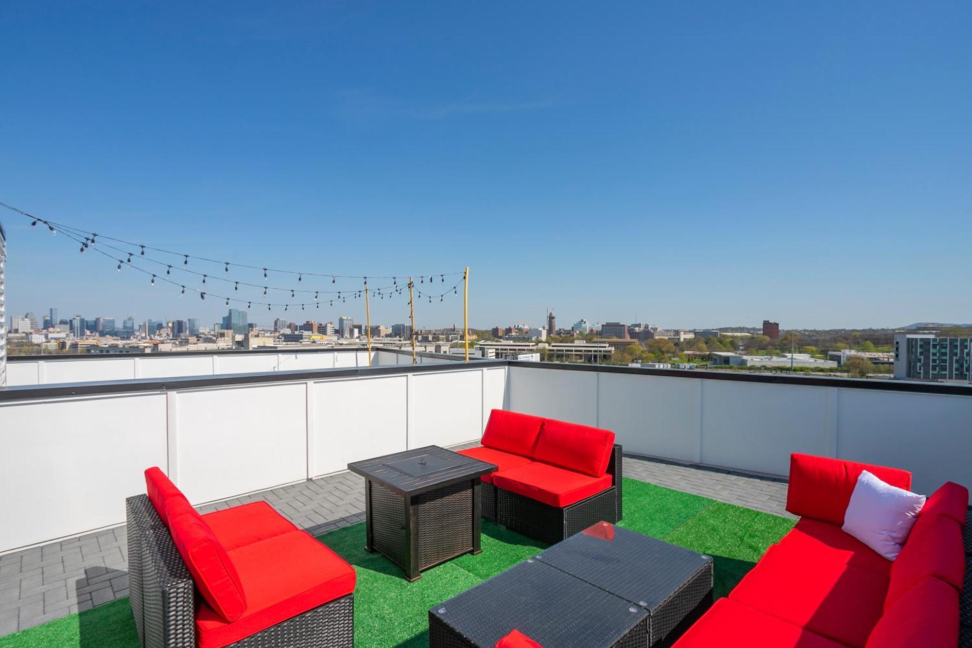 Luxury Townhome Skyline Views Mins To Dt Nashville Buitenkant foto