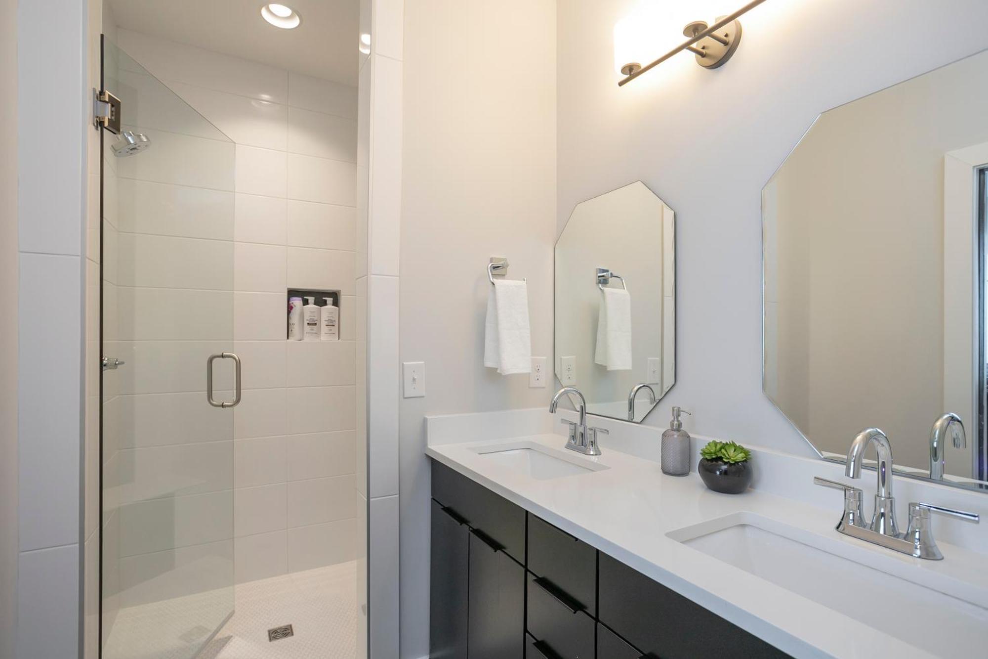 Luxury Townhome Skyline Views Mins To Dt Nashville Buitenkant foto