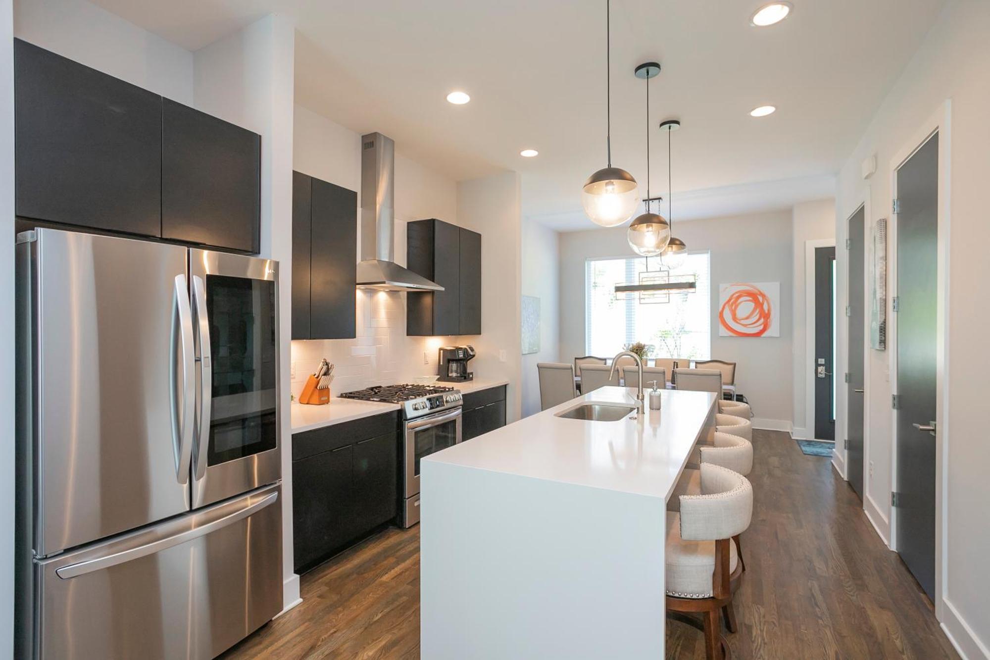 Luxury Townhome Skyline Views Mins To Dt Nashville Buitenkant foto